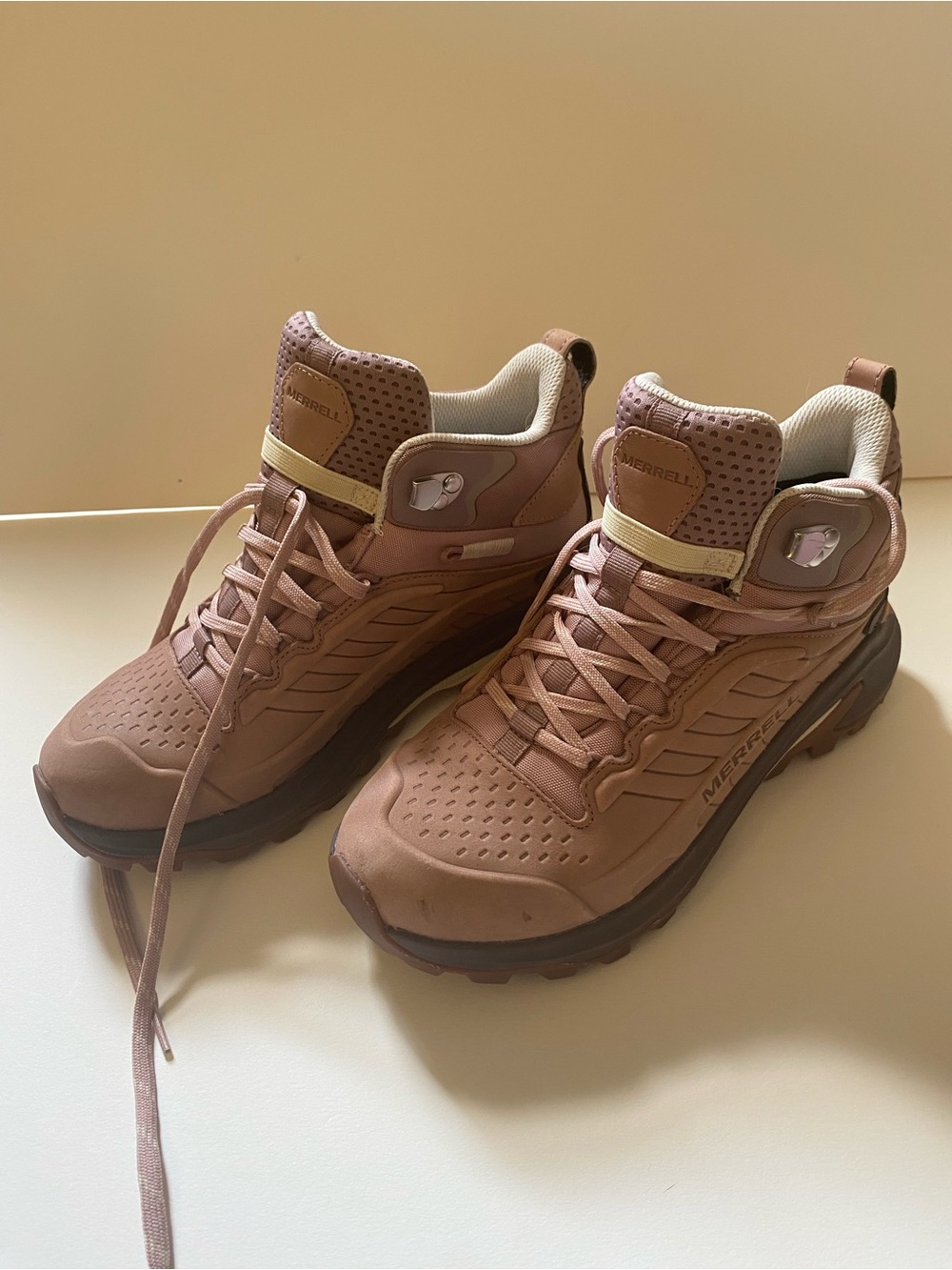 Merrell Women's Dusty Rose Lace-Up Trail Boots